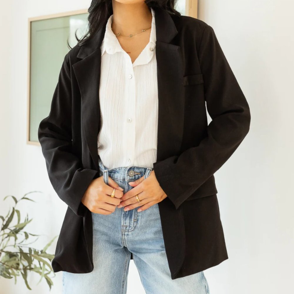 CRYSTAL BLAZER IN BLACK